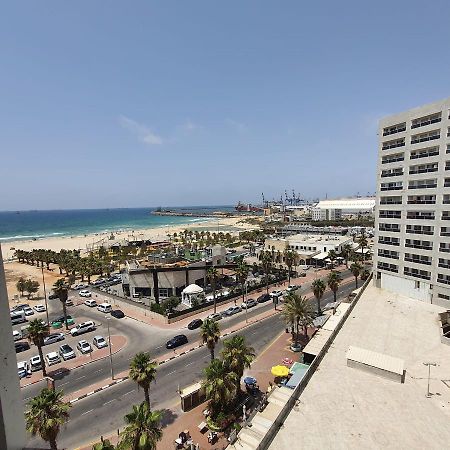 Lovely Three-Room Apartment Above The Promenade Ashdod Ngoại thất bức ảnh