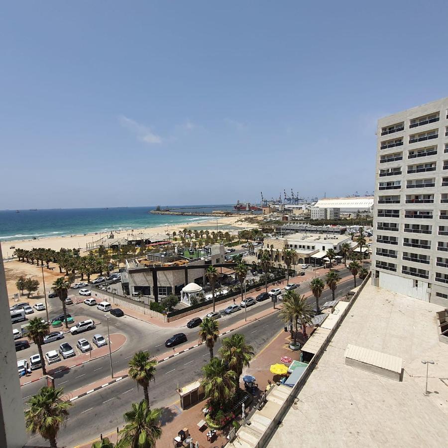 Lovely Three-Room Apartment Above The Promenade Ashdod Ngoại thất bức ảnh